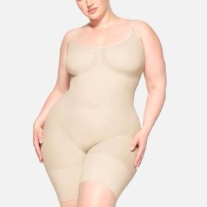 New SKIMS Sculpting Bodysuit Size 2X/3X Full Smoothing Effect Nude 18/20 22/24